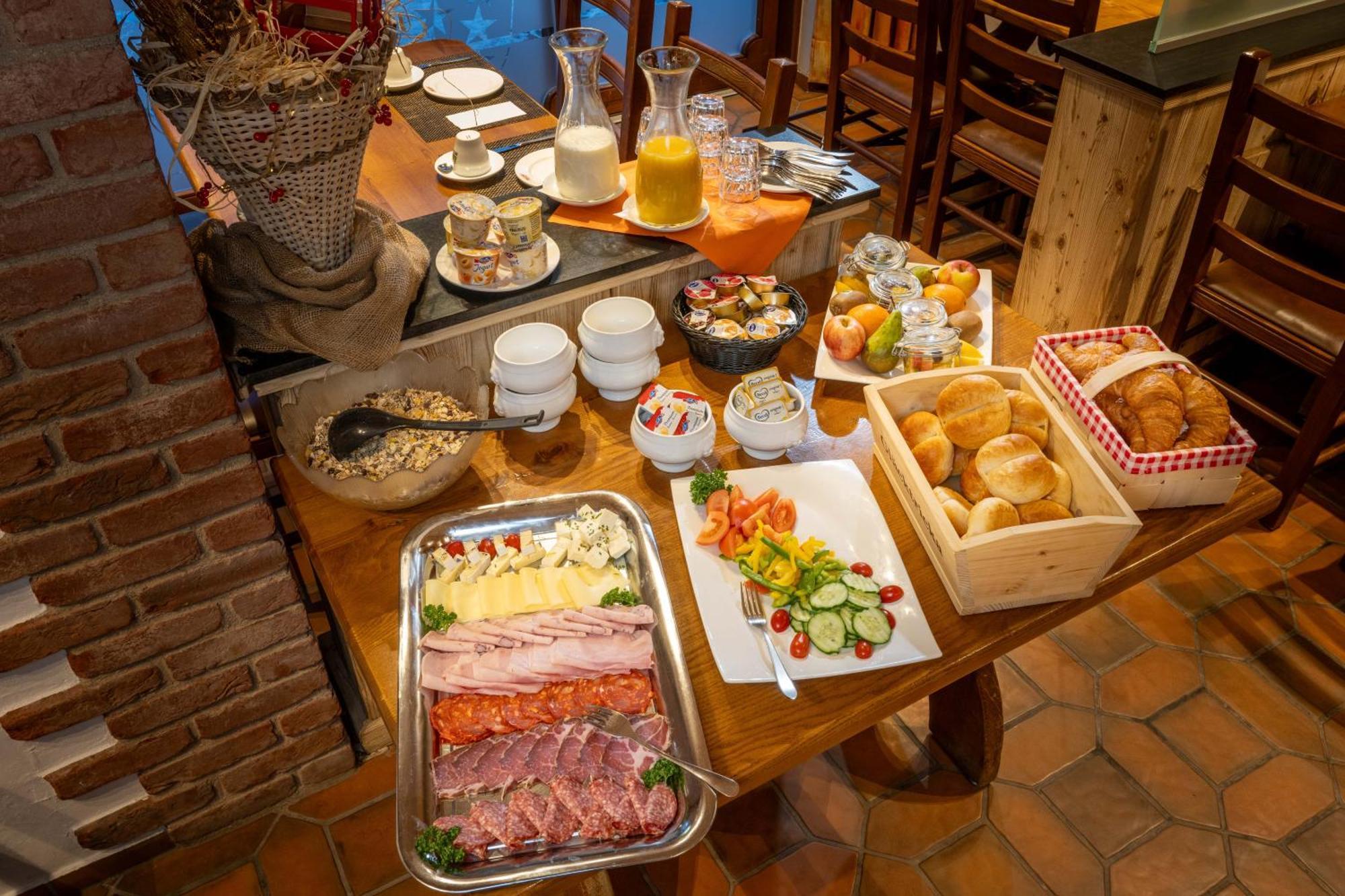 Mountain Lodge Grächen Dış mekan fotoğraf